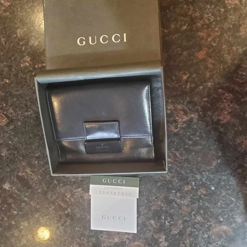 Gucci elegant timeless